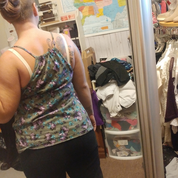 Decree • Floral Y2k Taupe Babydoll Crochet Flowy Tank Top Womens Large Juniors - Picture 8 of 9